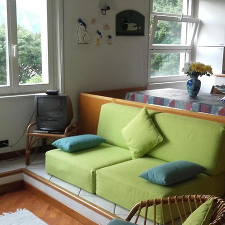 Park Apartment Беладжо Екстериор снимка