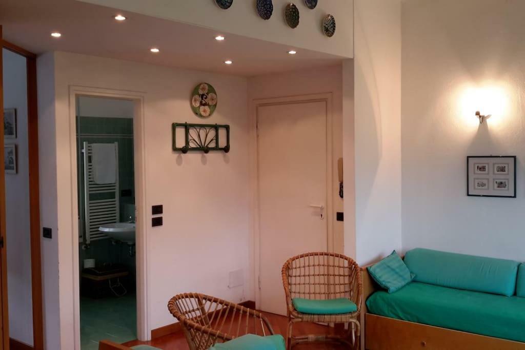 Park Apartment Беладжо Екстериор снимка